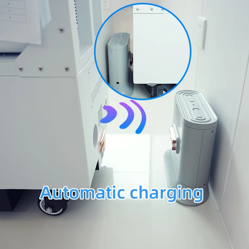New Product Hotel Company Disinfecting Spray /Fogger Machine Robot Full-Atomized