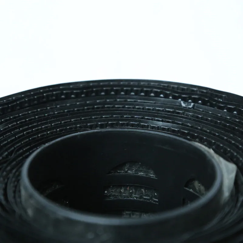 0.2mm thickness  China Cheap agricultural drip tape  irrigation Labyrinth hose watering