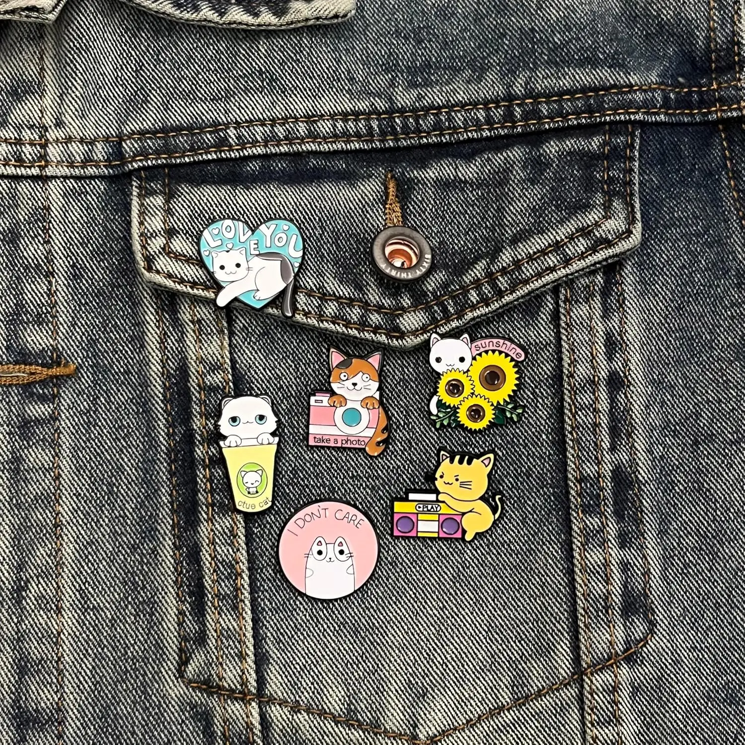 Customized Metal Badge Pin Manufacturers Bulk Clothes High Quality Custom Hard Enamel Lapel Pin