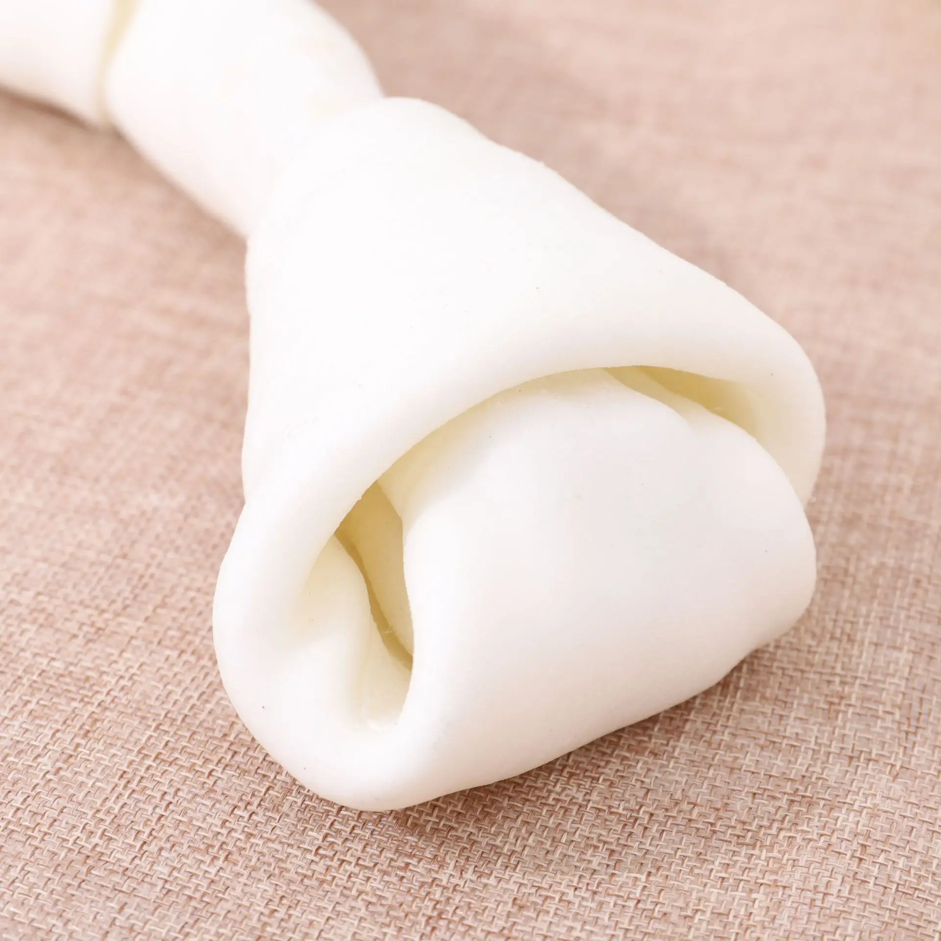 Factory Dog Treat White Bone Various Sizes Rawhide Knotted Bones Dog Chew Snacks Natural Dog Treats