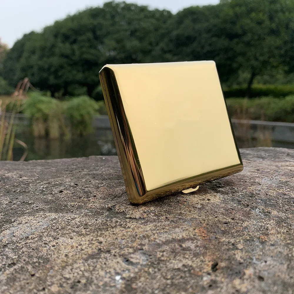 XYH010 Metal Light Colorful Cigarette Holder 20pcs Packing Portable Cigarette Case