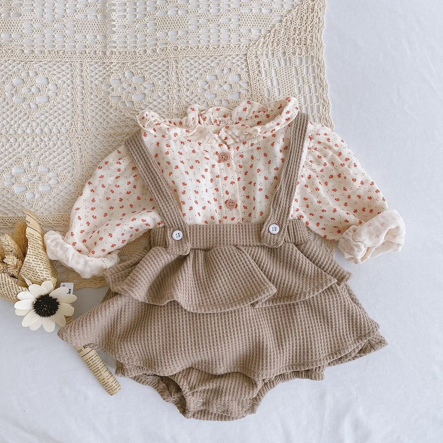 
0-2Y Baby Girls Spring Suspenders Rompers lotus leaf 2 layer Ruffles Jumpsuit Infant Toddler girl Clothes 