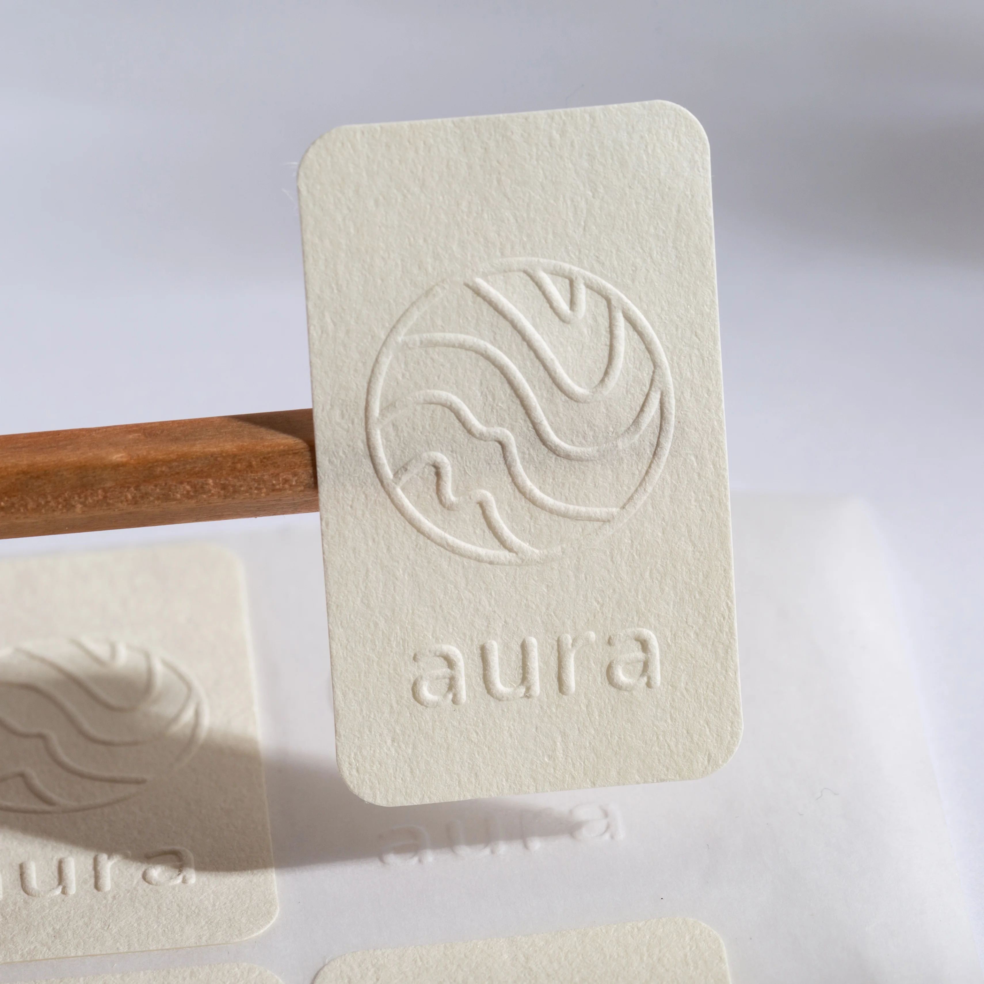 Customized Printing Logo Brand Special Texture Paper 3D Embossed Logo Sticker Packaging Labels for Perfume Bottle