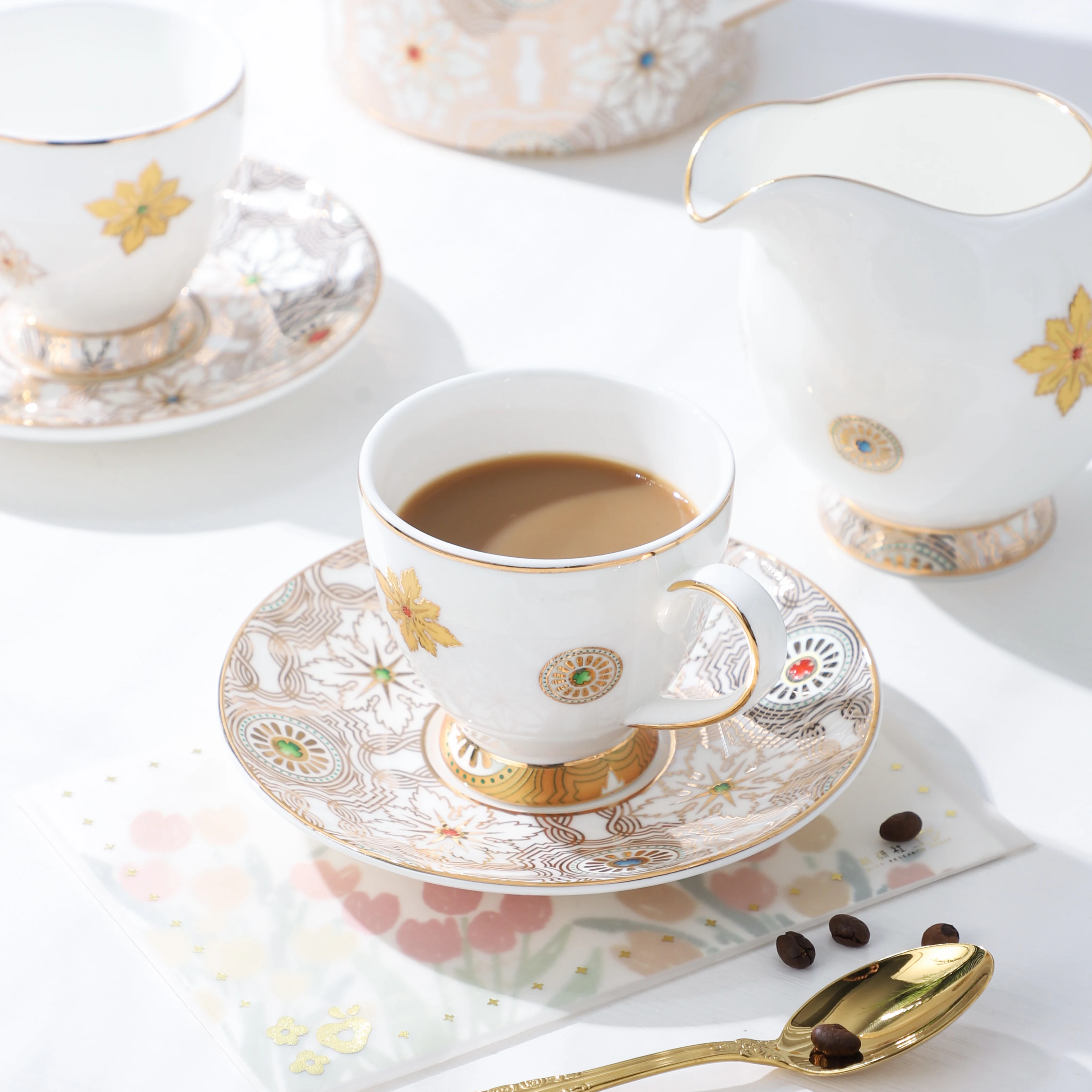 PITO Modern Luxury European Design 200ml Coffee Cup  Ceramic Bone China Coffee Cup Custom Logo Coffee Cup and Saucer Set