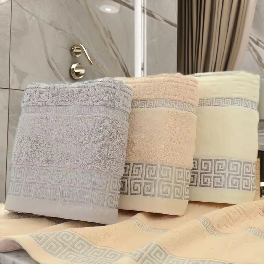 Wholesale 100% Cotton Custom Bath Towel Super Soft Hotel Quality Towel Highly Absorbent Shower Towel