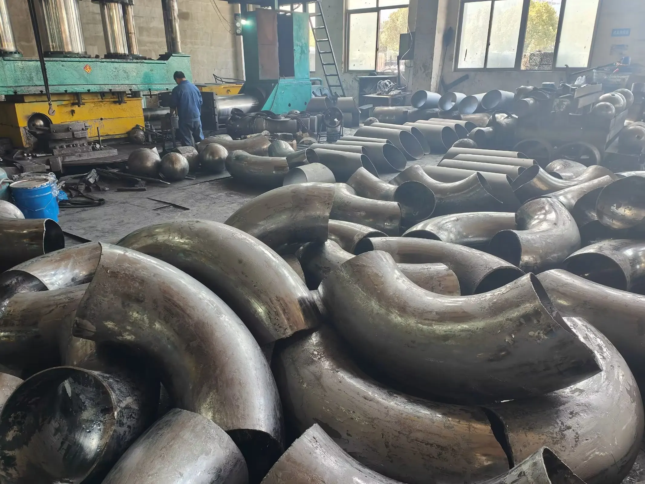 Hot dip Galvanized DIN standard malleable iron pipe fitting