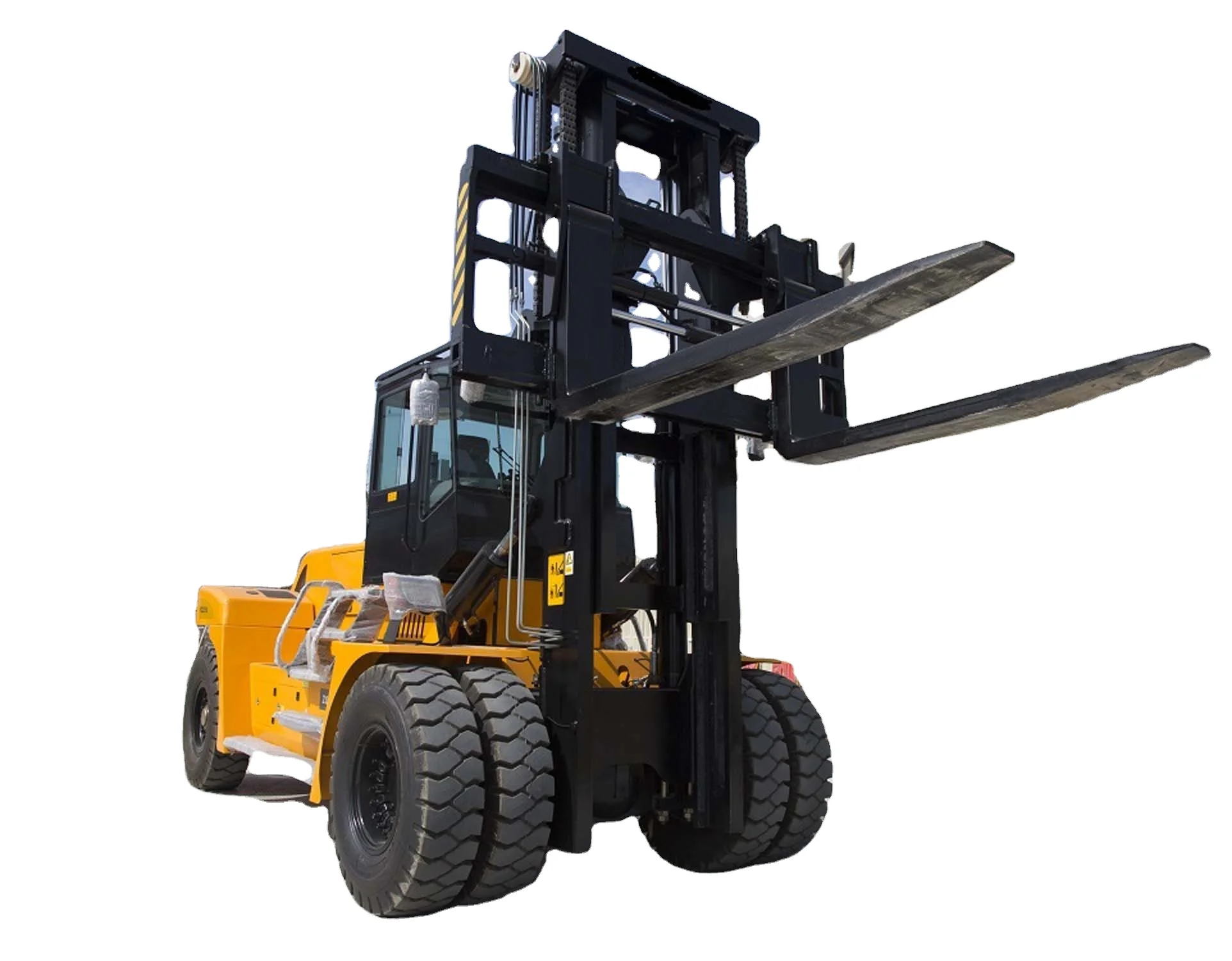HNF-300 SOCMA 30t forklift transporting concrete plates