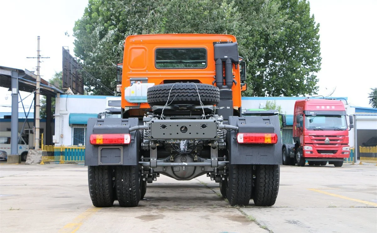 HOWO Подержанный евро 2 тягач грузовик Евро 3 6X4 дизельный 380hp для продажи