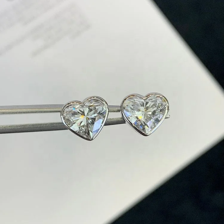 Ruyi Vintage Gold Heart Earrings White 3ctw Diamond Heart Earrings for Women Graduation Birthday Party Prom Jewelry Set