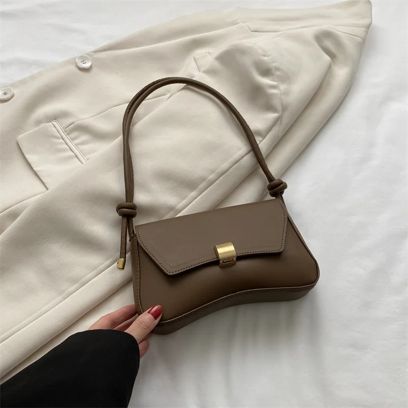 New Fashion Shoulder Handbag Wholesale Waterproof Designer PU Leather Woman Bag in Solid Color
