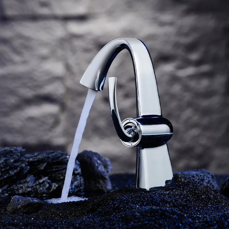 2124 Chrome Bathroom Faucet with Brushed Surface Satin Nickel Bathtub Faucet with Soft Spray Pattern