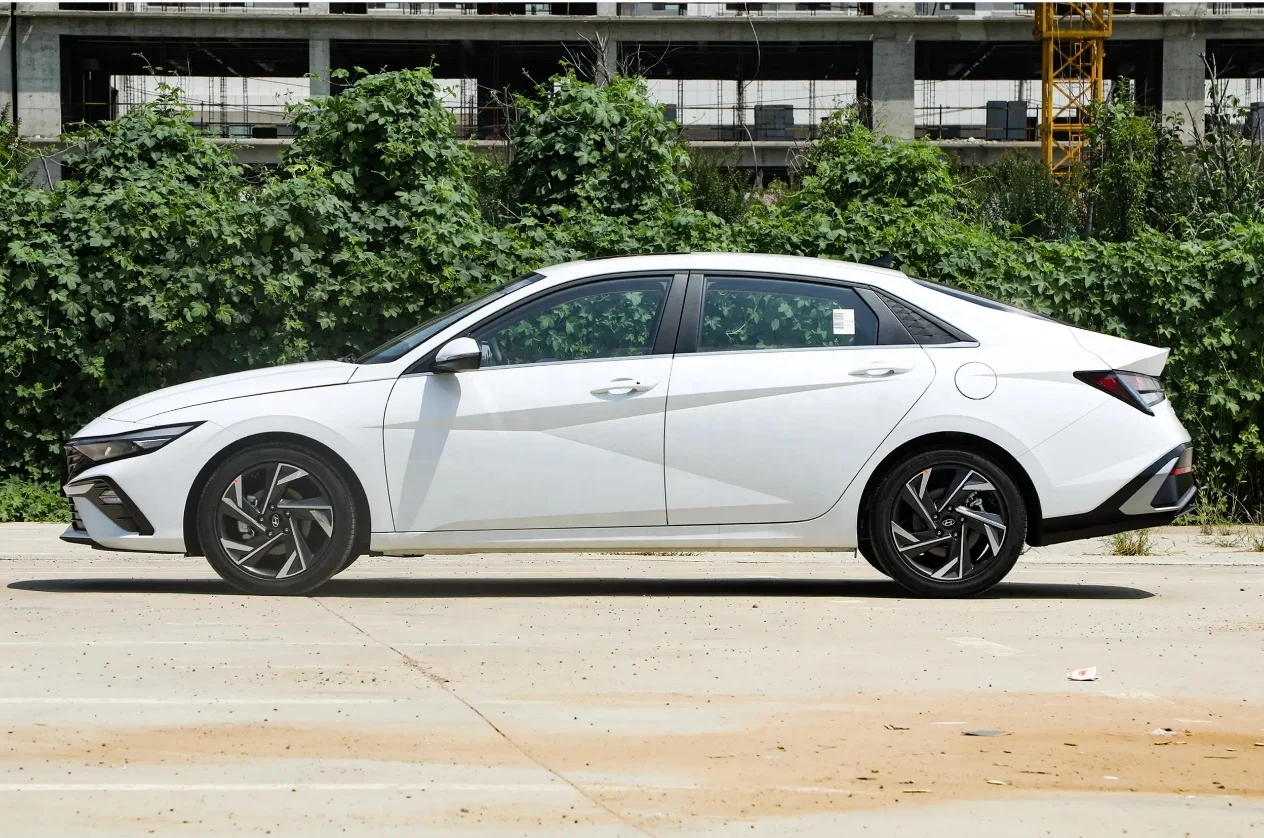 2023 New Cars Hyundai Elantra Car 1.5T CVT TOP Performance Sedan Good Acceleration Cruise Control Left Hand Drive New Sport Pet
