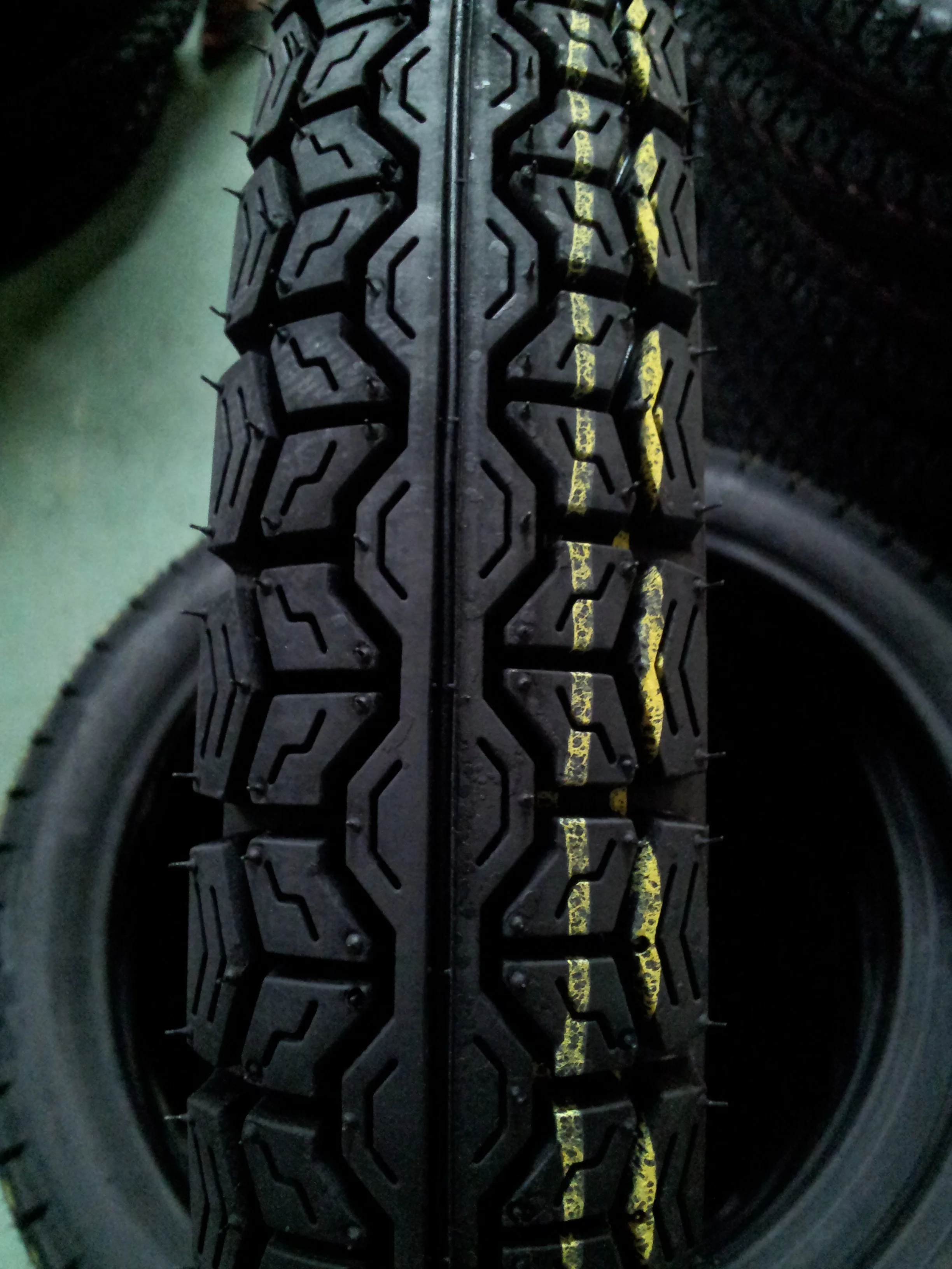 Шина для мотоцикла 2 75-18