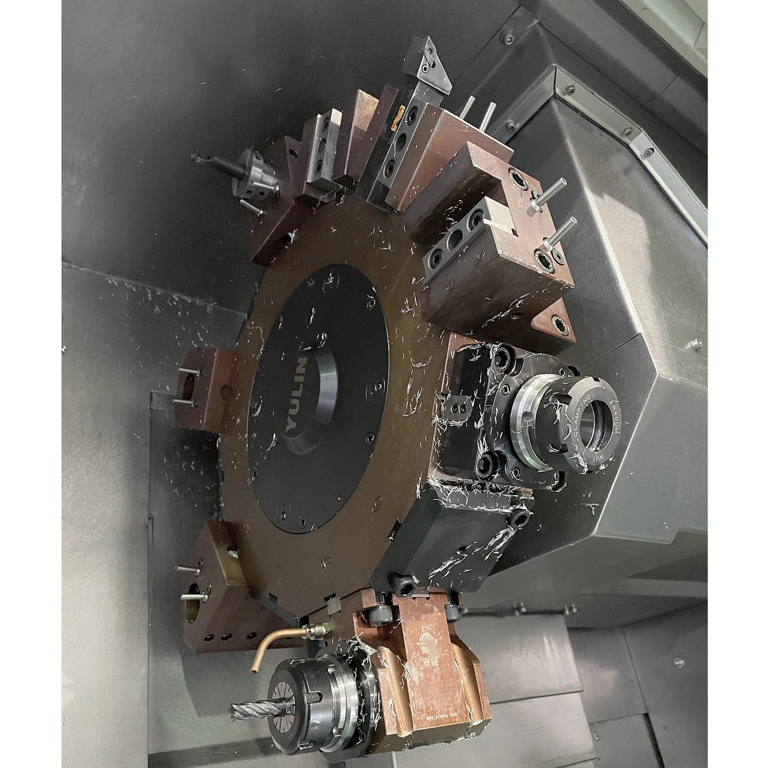 DMTG DT30H Tornos CNC Precios токарный центр с ЧПУ станок автоматический китайский