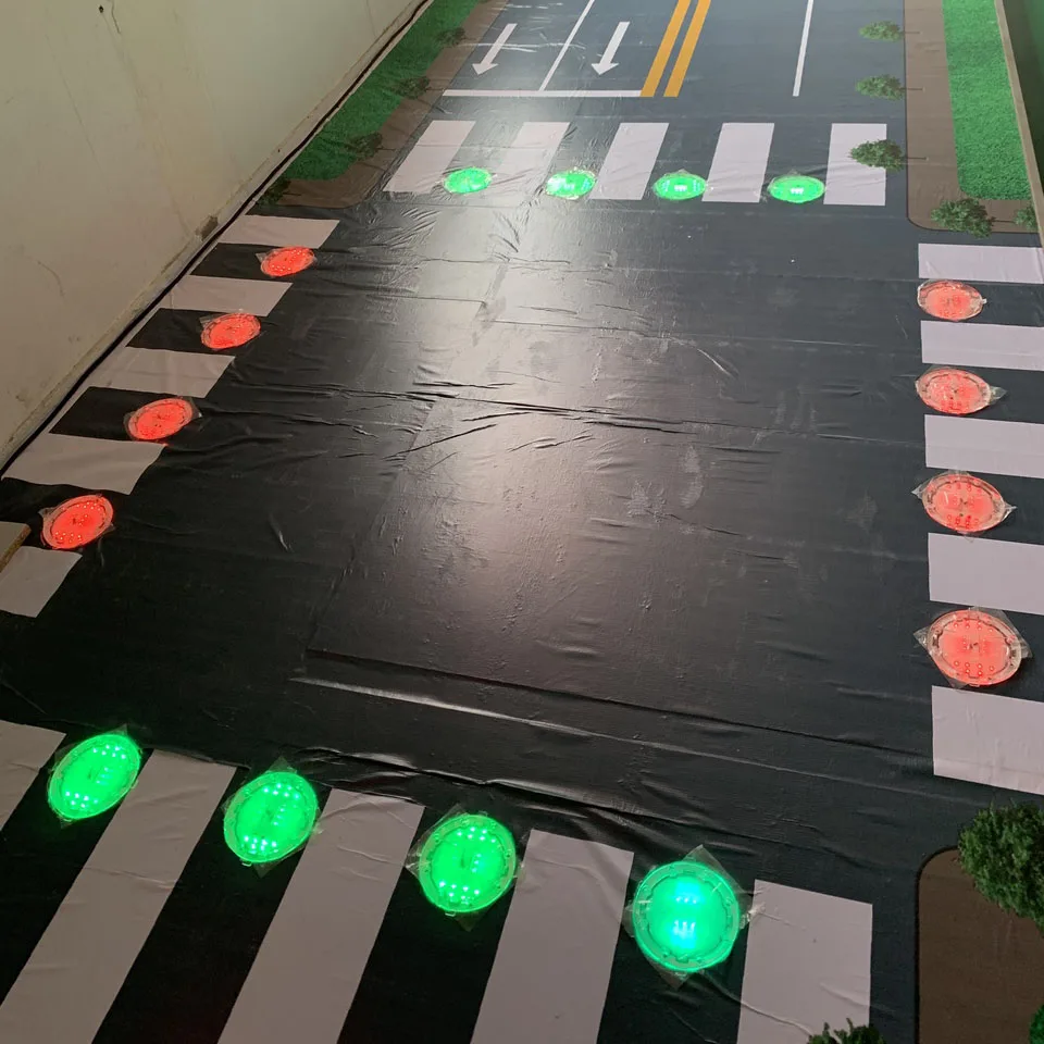 smart zebra Light Systems wireless zebra crossing Intelligent Pedestrian crossing System  solar road stud light
