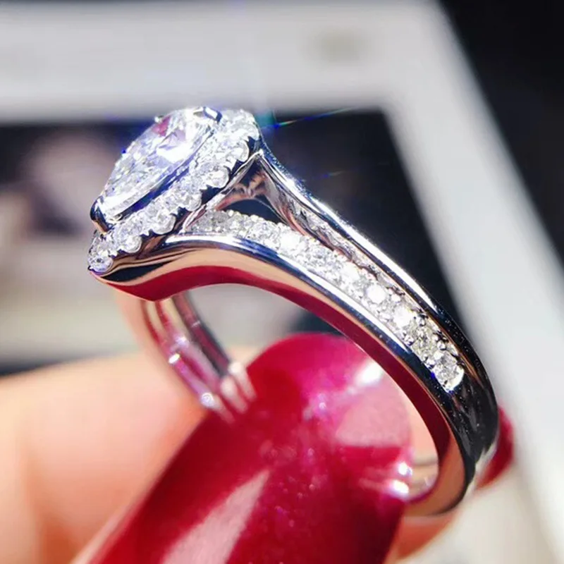 Delicate water drop zircon ladies ring bling white dimaond egg shape wedding rings for