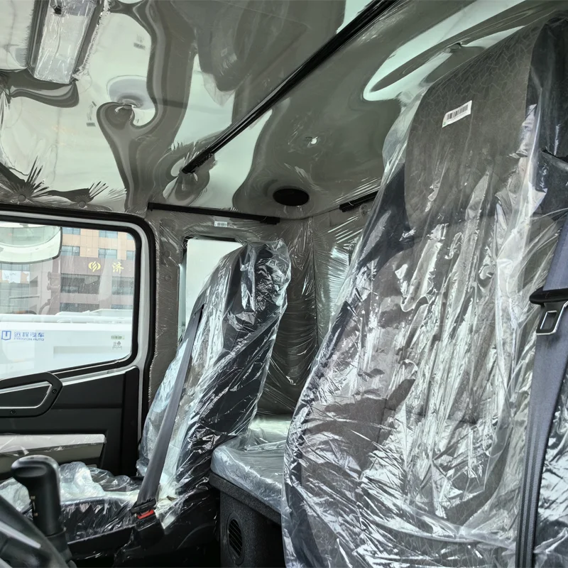 Used HOWO Fuel Oil Delivery Truck 25000 liters 6x4 tanker truck