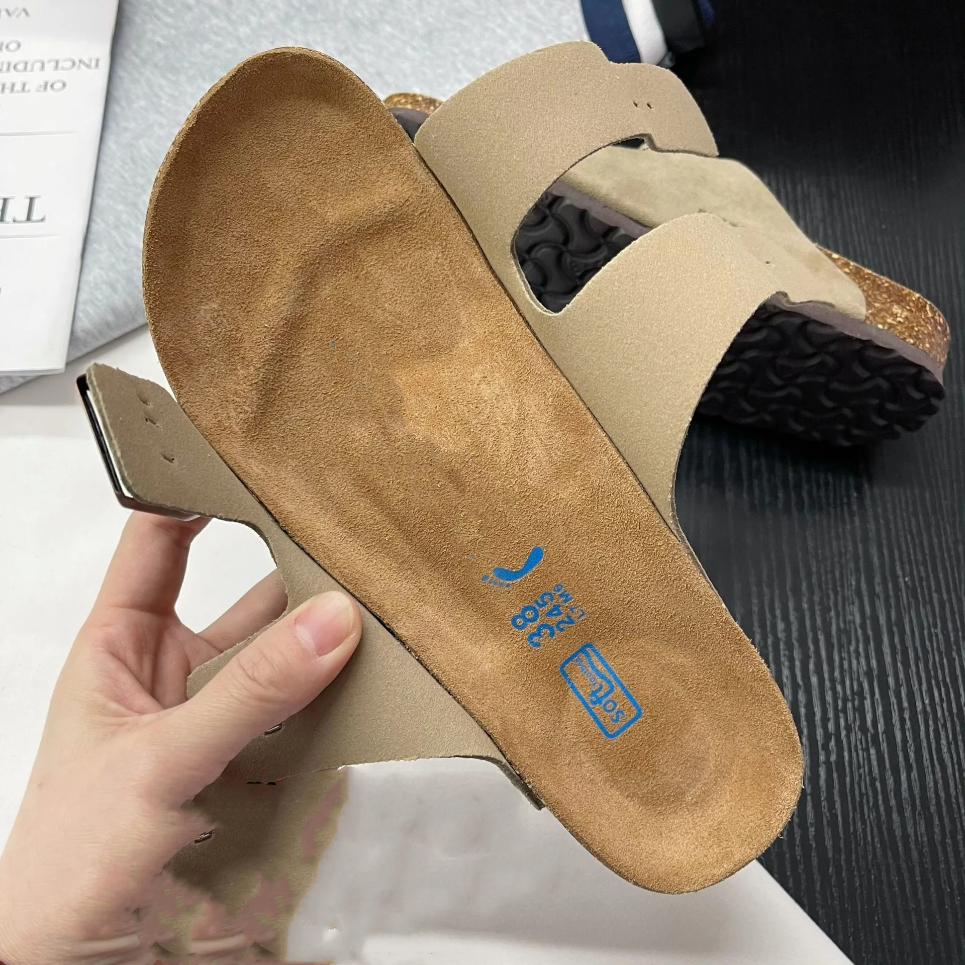 Wholesale Cheap Unisex Designer Slides Slippers Comfort Soft Cork Natural Suede Leather Sandals For Women Men