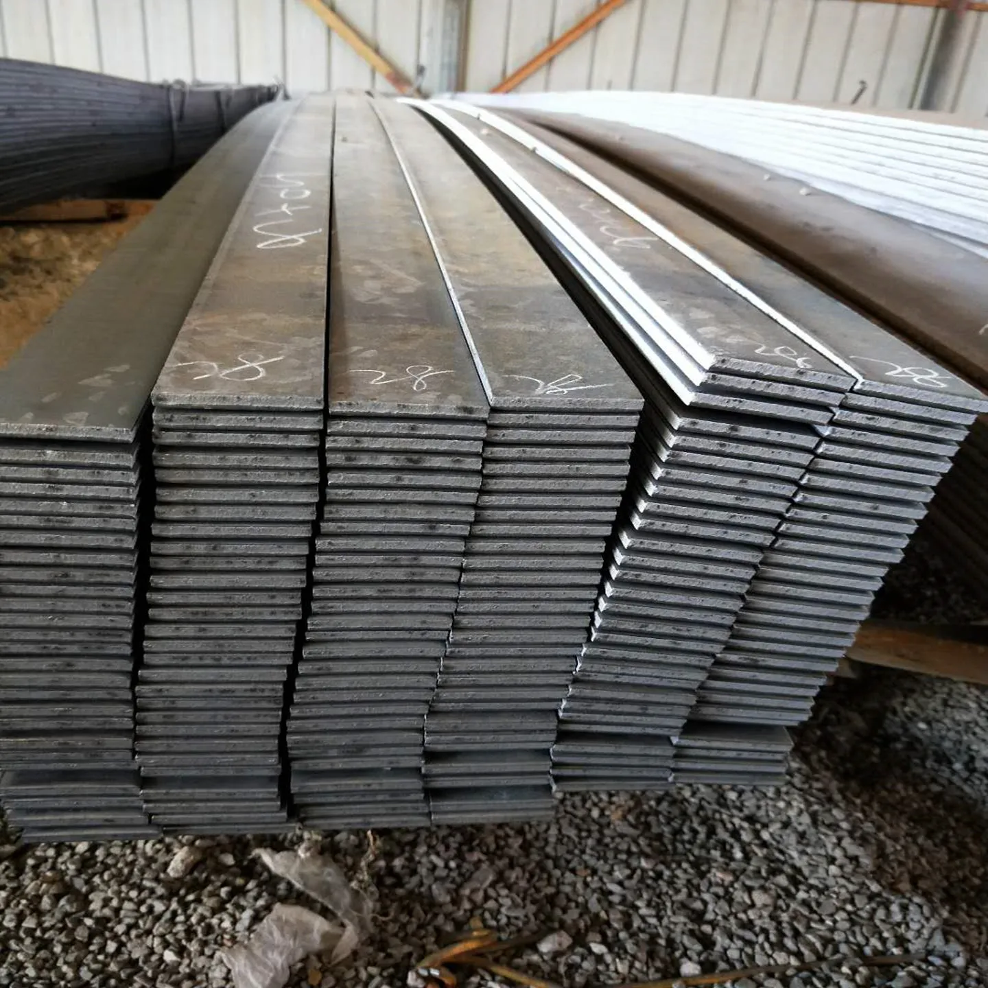 Steel Flat 25-180mm Width Hot Rolled Bar Of Q195q345mild Products Ms 16mm 20mm 25mm 30mm And Other