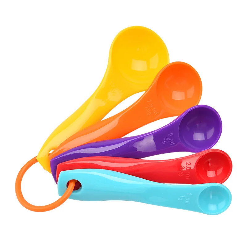 Wholesale kitchen baking products color PP plastic rainbow scale 5 piece measuring spoon measuring cup set
