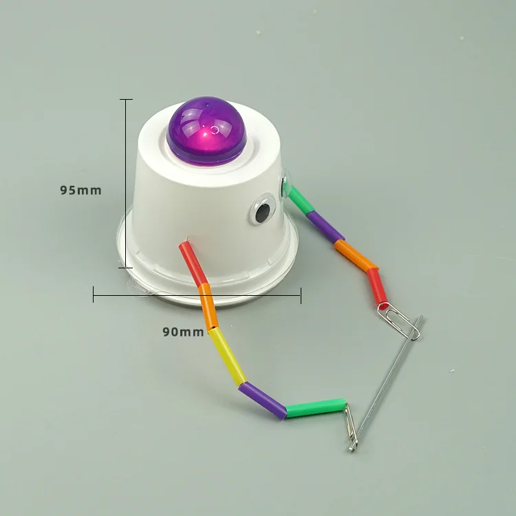 Conductor robot science and technology small production kindergarten students diy science experiment handmade stem toys