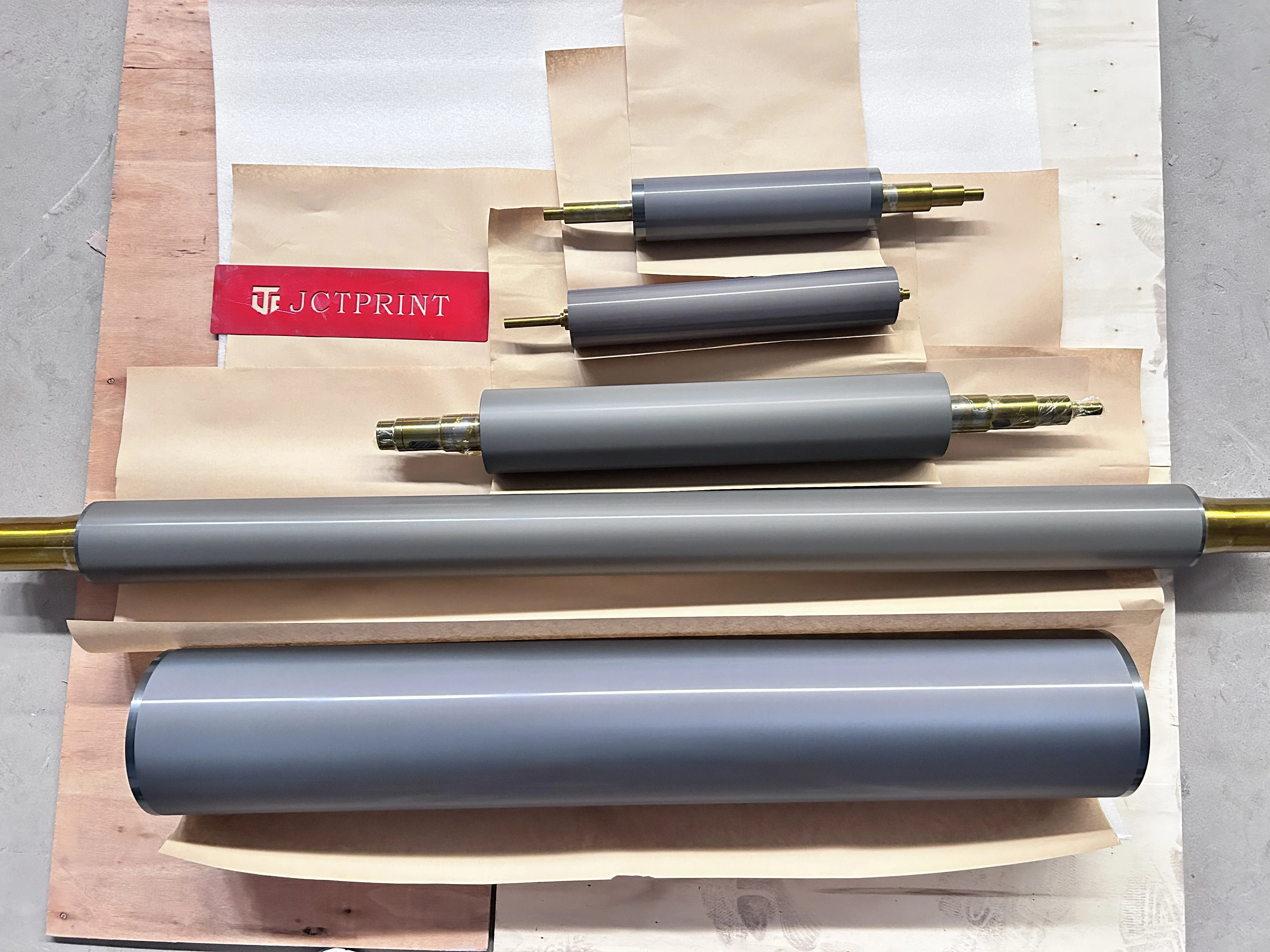 Factory price ceramic anilox roller  Most popular anilox coater Offset printing press varnishing anilox