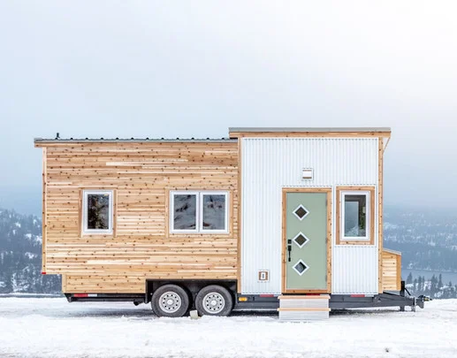 Mobile shipping prefabricated container home on wheels movable trailer house