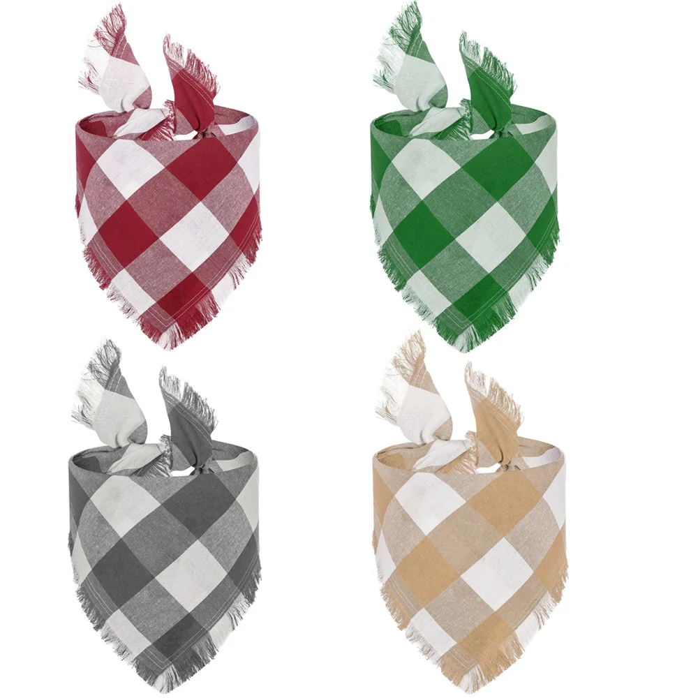 Sunshine Pet Accessories Hot Selling  Plaid Triangle Scarf Saliva Tassel Christmas Dog Bandana for Large Dogs