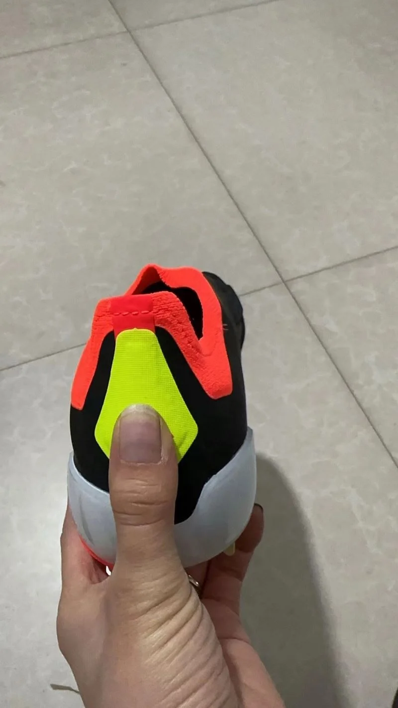 2024 Wholesale Factory New Brand Mens Boots Predator Accuracy+ Fg Soccer Shoes Football Cleats Cheap Football Soccer Shoes