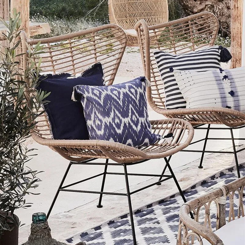 Cheap Outdoor Furniture Garden Rope Rattan Arm Dining Chair Weave PE with Metal Modern Provide Legs Cushion Cafe Patio Outdoor
