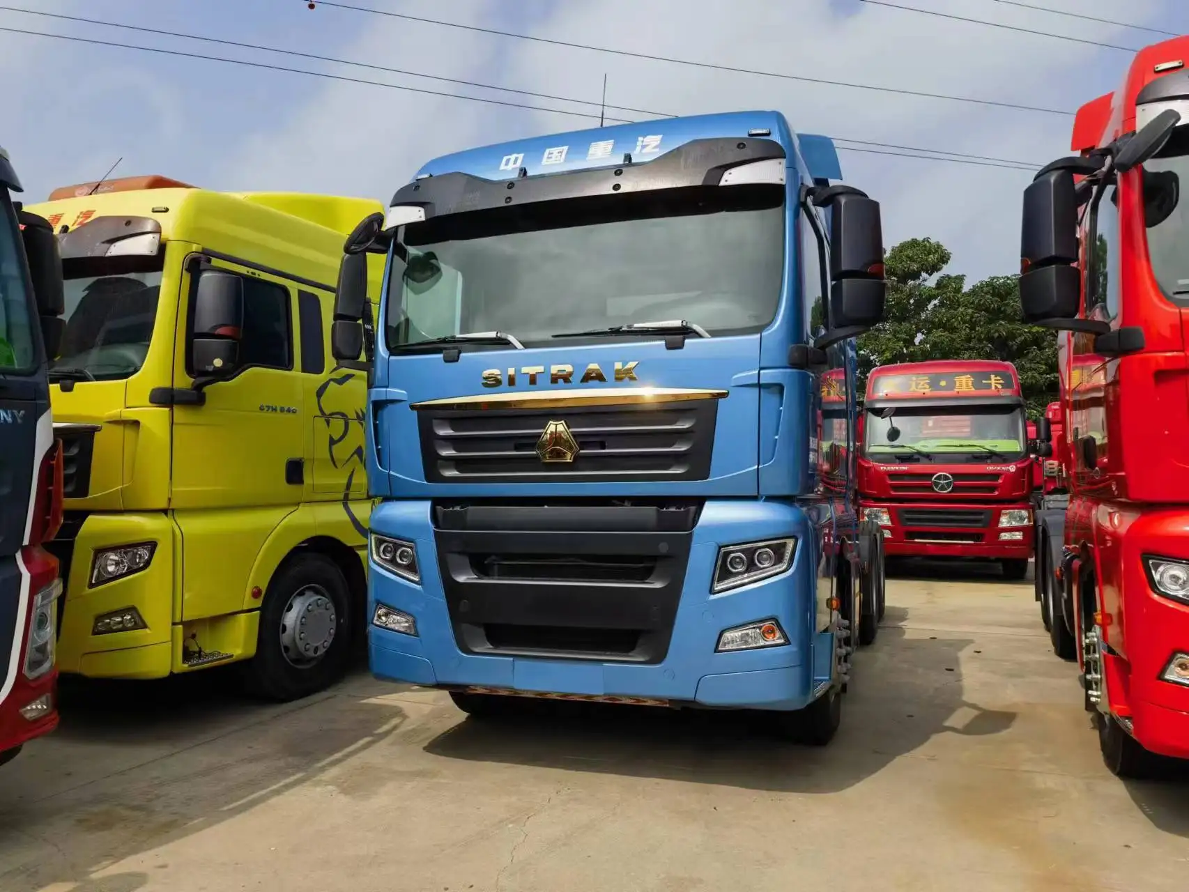 Прямая Продажа с китайского завода новый тягач SITRAK C7H 6x4 автоматическая левая камера заднего вида Евро 5 стандартное ручное управление грузовик