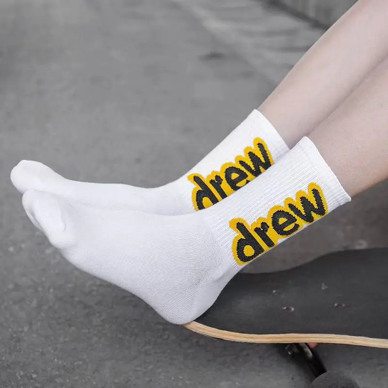 Wholesale Fashion Letters Drew Hip-hop Basketball Stocking Breathable Cotton Popular Letter Women Sports Socks