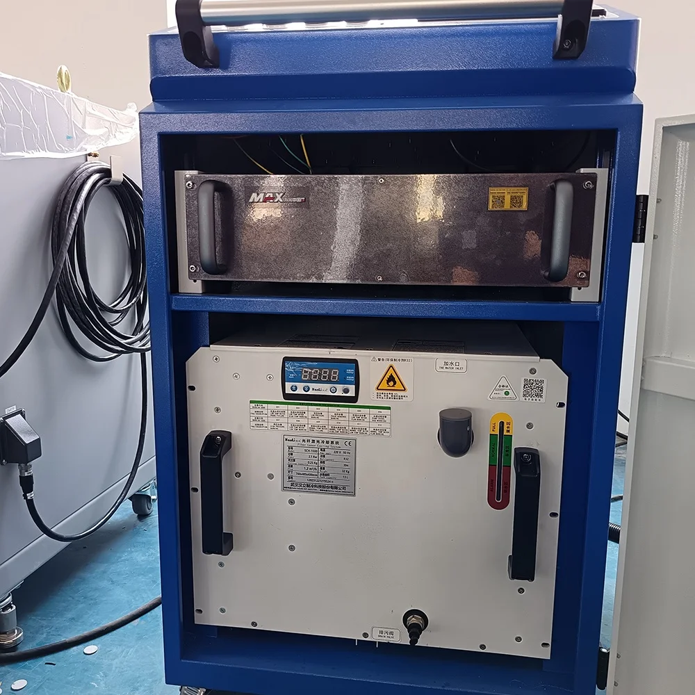 Прямая поставка с завода сварочный робот CNC полный набор для продажи в Юго-Восточной Европе автоматический робот-манипулятор Железный шов 2000 Вт лазерная сварка