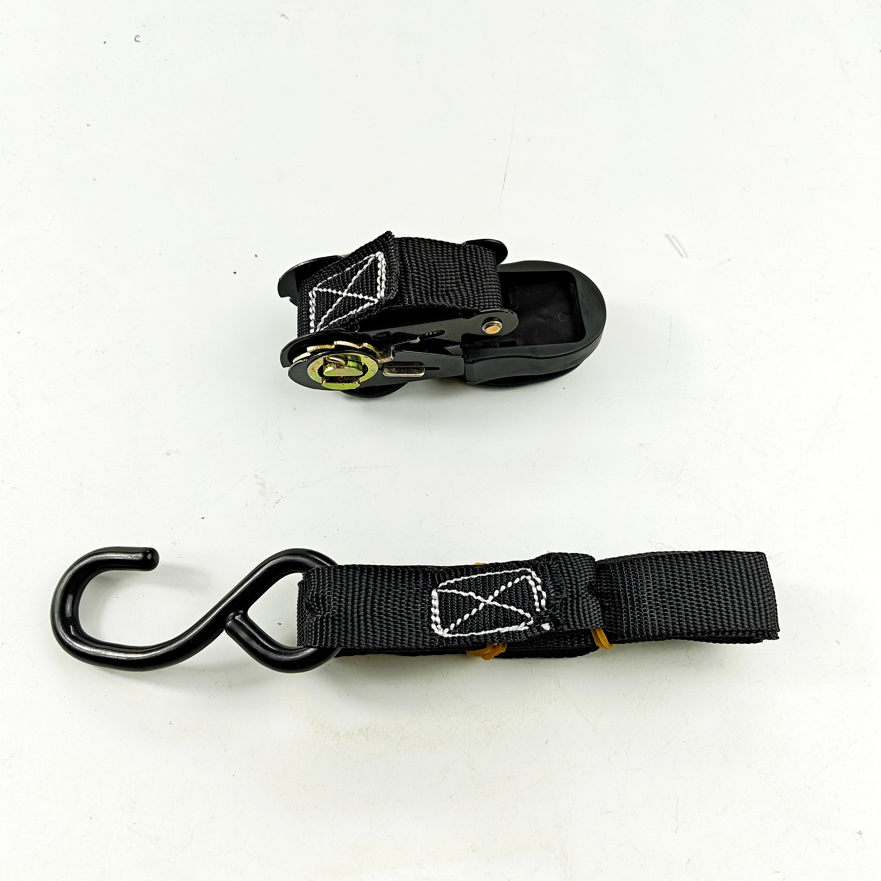 Heavy Duty Polyester/Nylon/HDPE Safety Cargo Net Ratchet Tie Downs Custom Cut Large Capacity Pickup SUV Van Truck Cargo Control