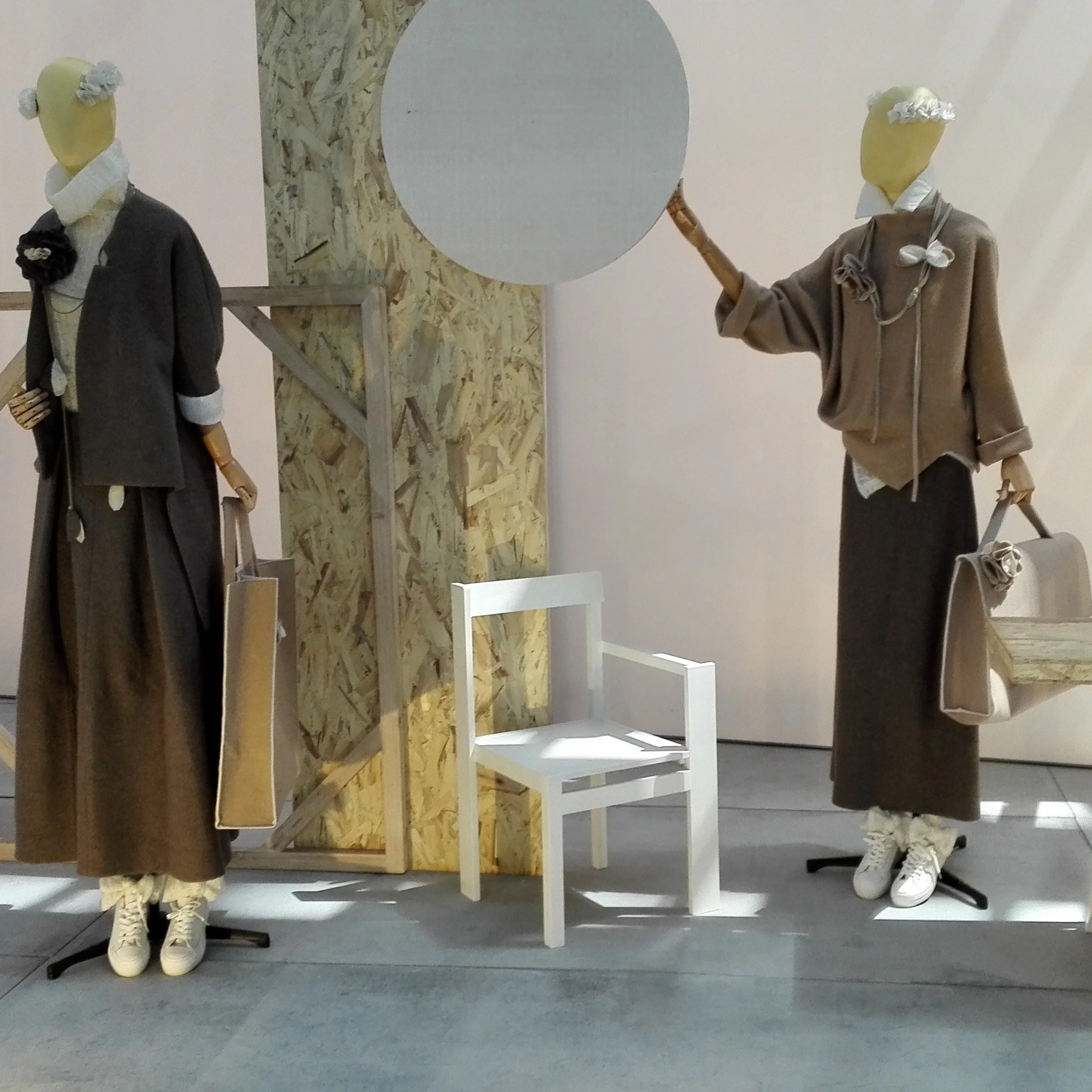 ghost female designer fiberglass wooden full size mannequin for clothes display