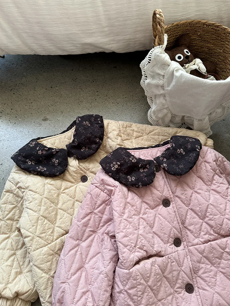 w222 Korean design infant baby girls cotton padded coat little girls flower peter pan collar for winter clothing wholesale