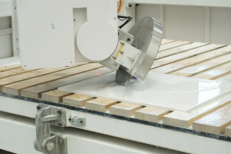 China Stone Router CNC 4 Axis 5 Axis CNC Bridge Saw Granite Saw Cutting Machine Marble Ceramic Tile Tombstone Cutting Machine