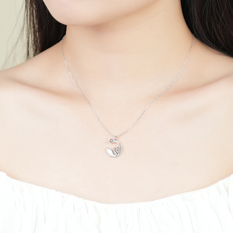 New Arrivals Zircon Star Moon Pendant Chain Necklace 925 Sterling Silver White Shell Swan Necklace