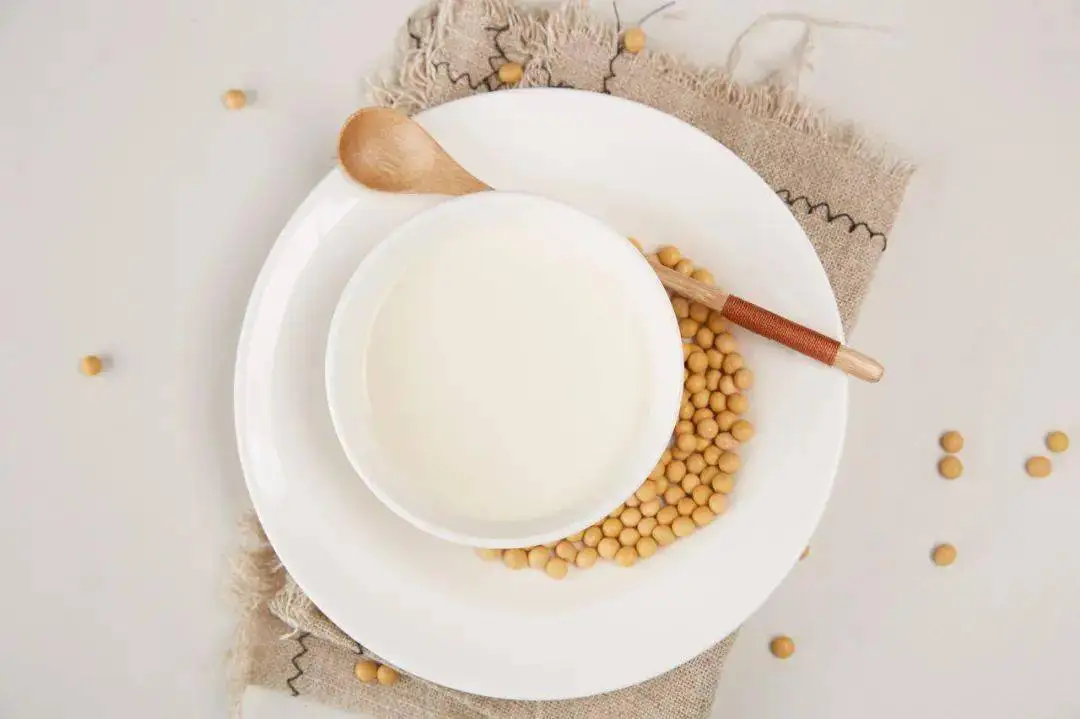 2023 New Design Automatic Soybean Milk Machine Personal Portable Milk Maker Machines 600ML Mini Soymilk Maker Grinder Machine