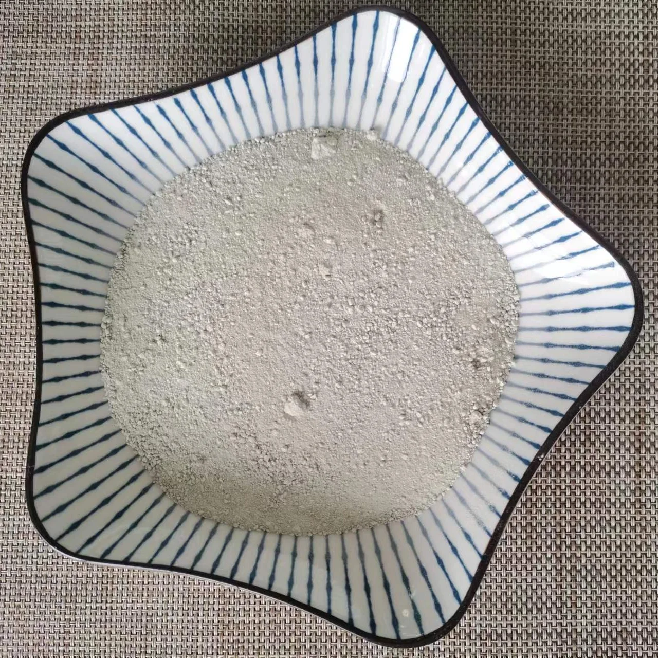 Поставщик иллитовой глиняной руды в