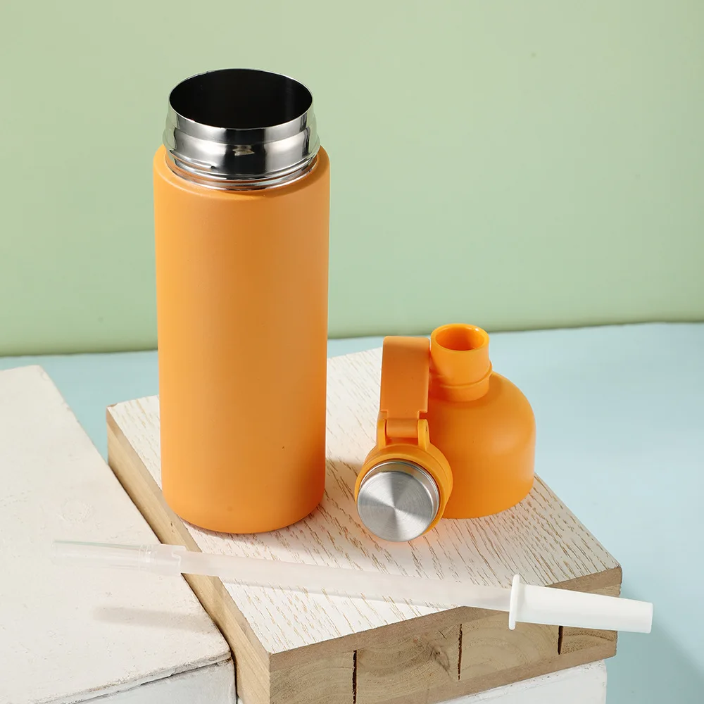 New Design 17oz Outdoor Portable Sports Bottle with Straw Lid Handle Stainless Vacuum Water Tumbler Customized Small Mouth Flask