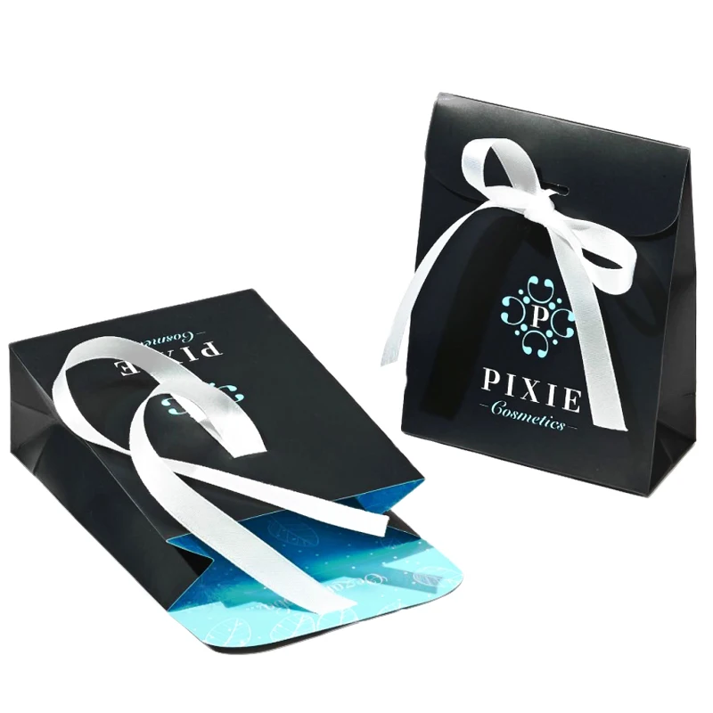 Wide Bottom Gap Recycled Paper Bag Wholesale Flat Handle Logo Christmas Paper Bag