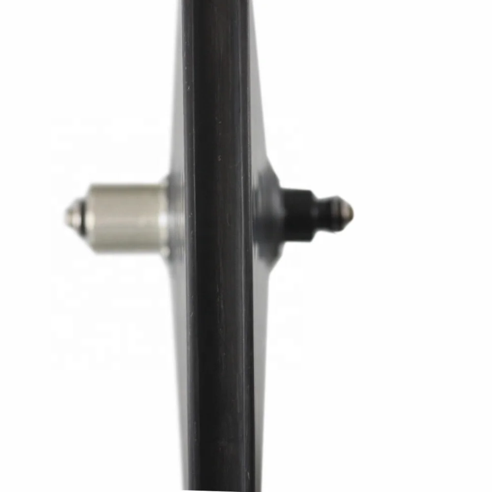 Lightweight 700C bike china carbon disc wheel clincher for road bike/ TT/ track bike carbon disc wheel clincher on sale