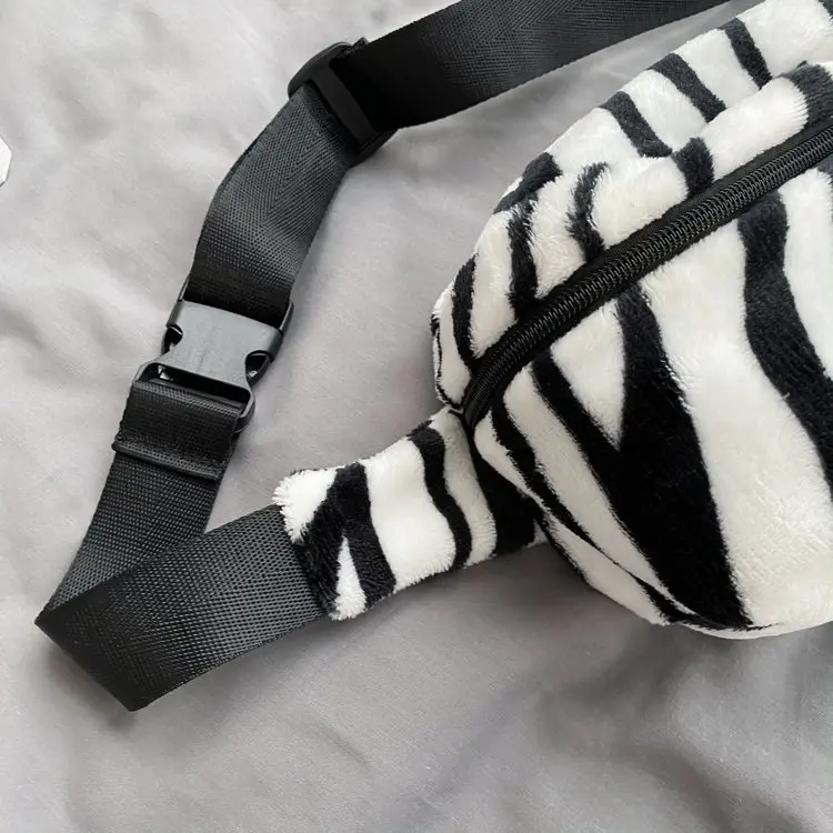 Jtfur women street fashion handbag fluffy faux rabbit fur portable fanny pack cross body bag