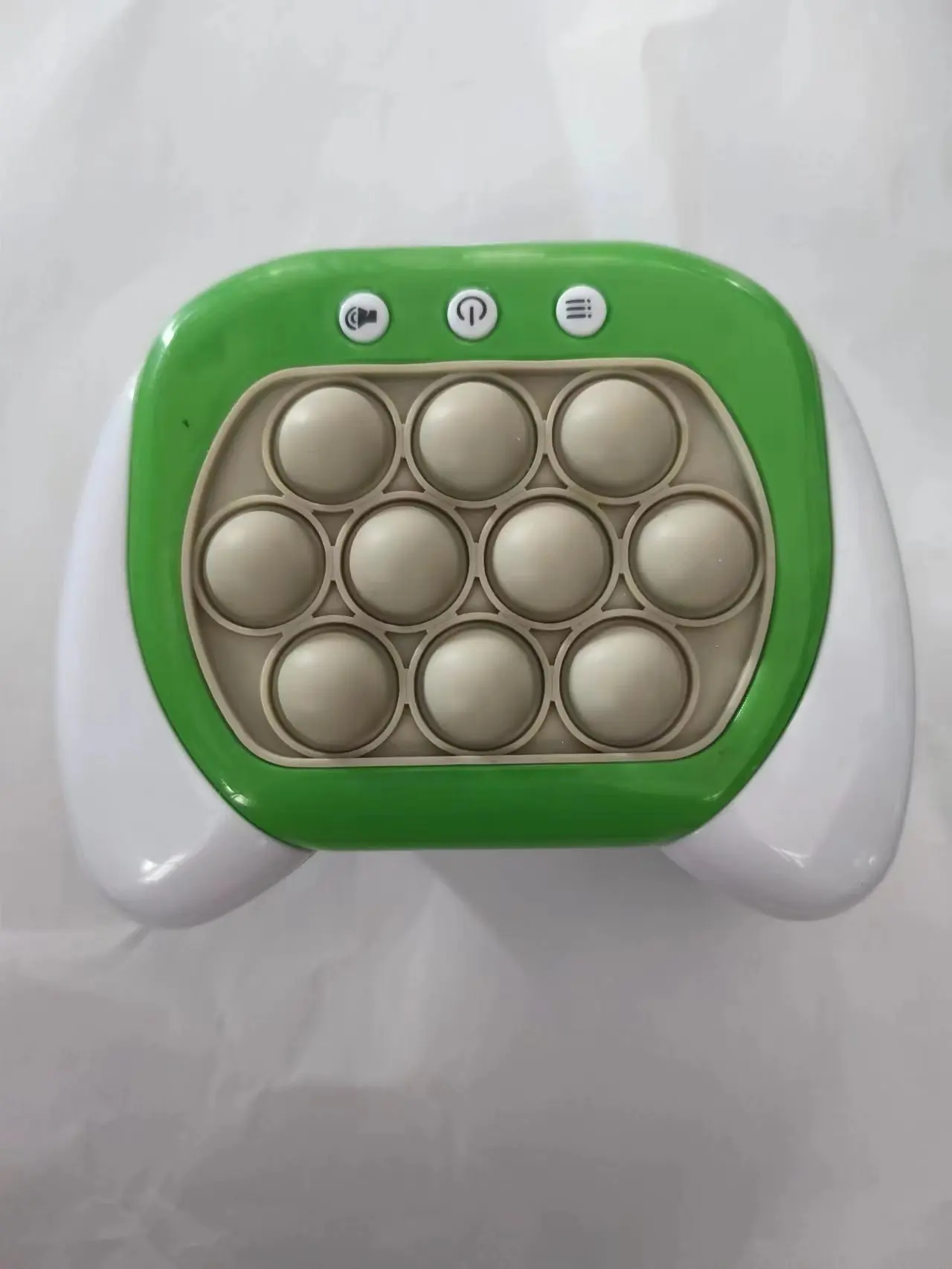 GREEN BOARD WHITE BUBBLE SQUARE  puzzle game machine