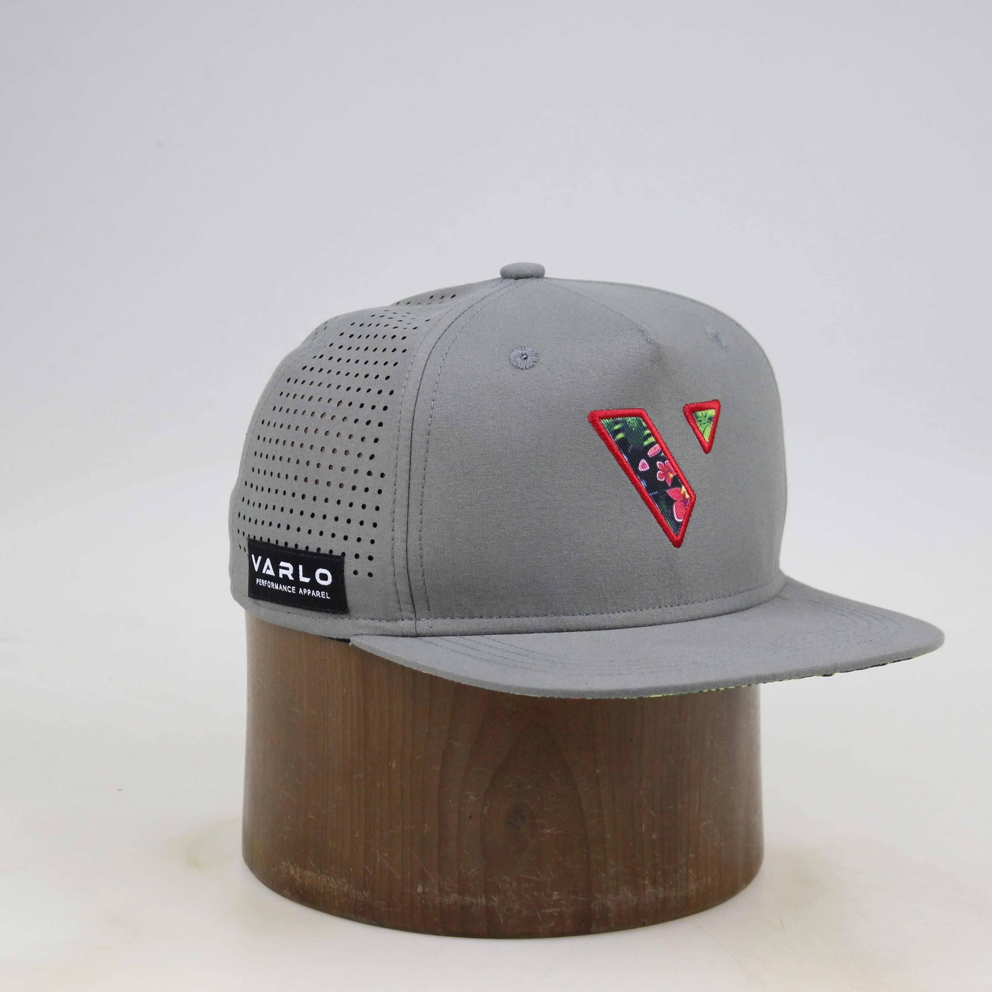 Fashion icon wholesale Custom Flat Structured Embroidery Logo 5 Panel  Snapback Caps Hat