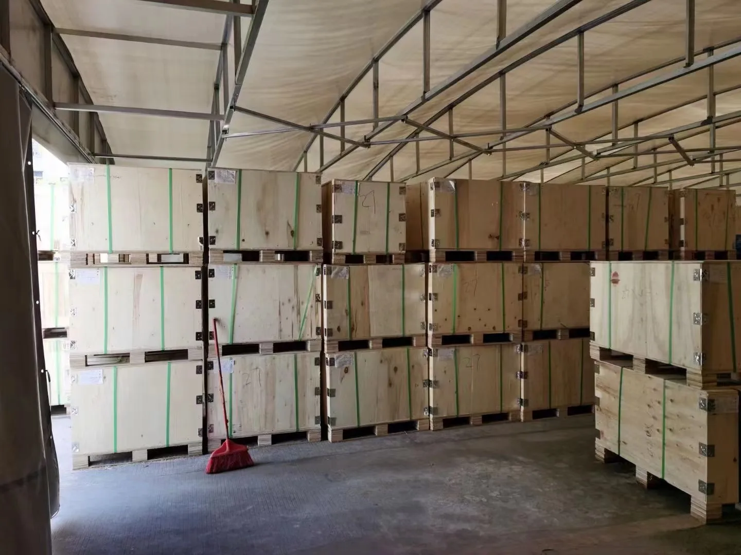 Jumbo 8011 14mic 30mic Seal Cover Bulk Aluminium Foil Jumbo Roll Price Industrial Aluminum Foil Roll Food Aluminum