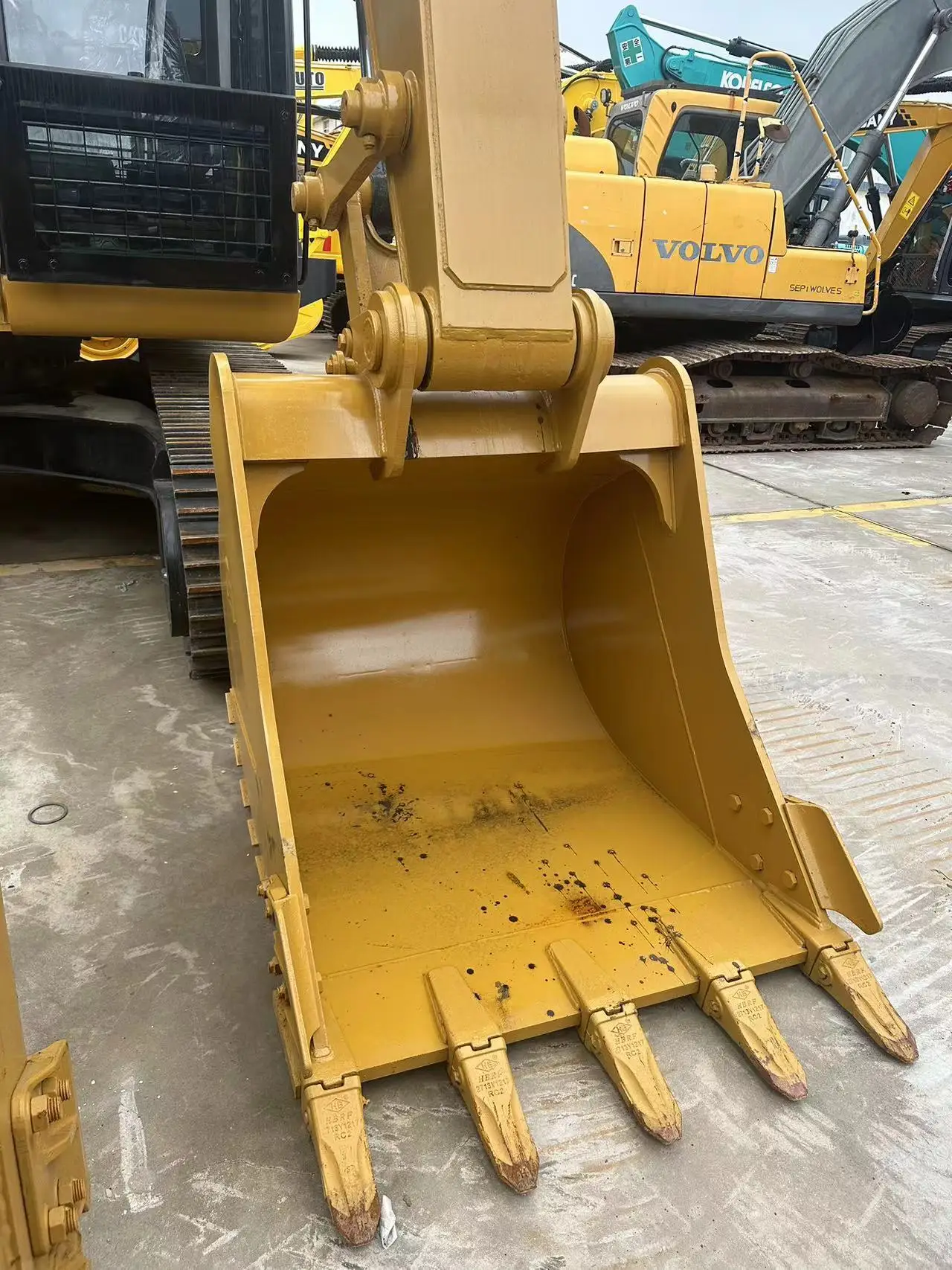 Good Condition Used CAT Excavator Japan 330D Original Used Excavator Cat 330D In Stock