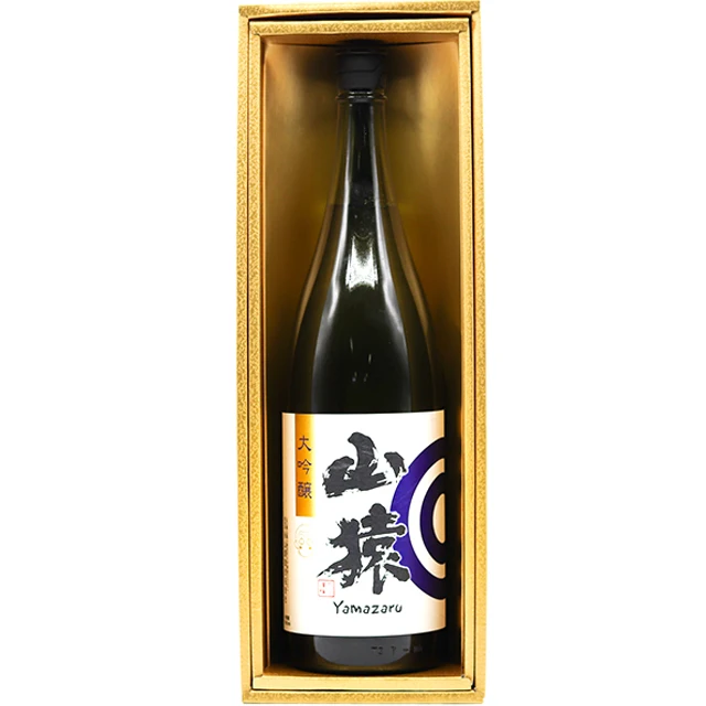 Japanese wholesale bottle of customized sake with moderate acidity
