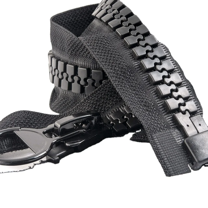 
30# giant teeth plastic zipper - open end big zipper for jackets or bag -Zipper slider manufacture 